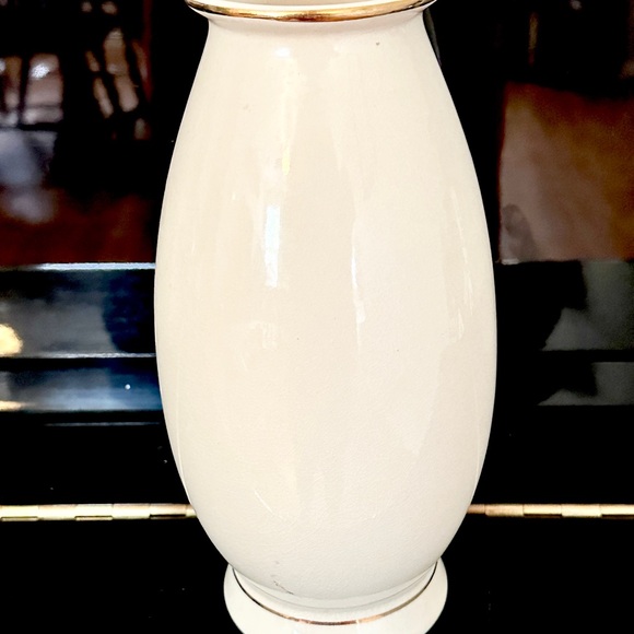 Matching Japanese Flower Vase Set - Picture 8 of 10